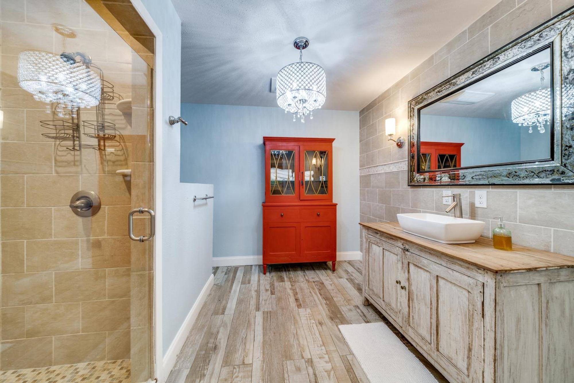 Charming Pet Friendly 4 Bdrm Home Mins To Main St And Wineries Fredericksburg Exterior photo